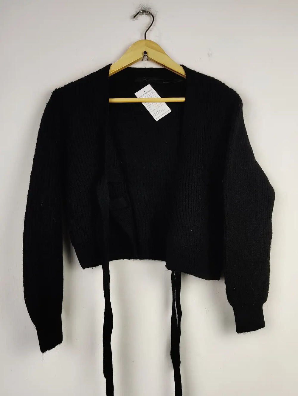 Buy online pre-used pre-loved 100% authentic & Original branded George (LS-14355) available in Pakistan. Top international brands avilable.