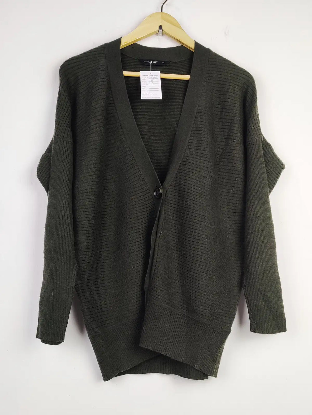 Buy online pre-used pre-loved 100% authentic & Original branded F&F (LS-14396) available in Pakistan. Top international brands avilable.