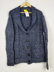 Buy online pre-used pre-loved 100% authentic & Original branded Unknown Brand (LS-14585) available in Pakistan. Top international brands avilable.
