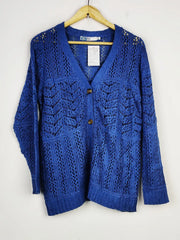Buy online pre-used pre-loved 100% authentic & Original branded Isle (LS-14926) available in Pakistan. Top international brands avilable.