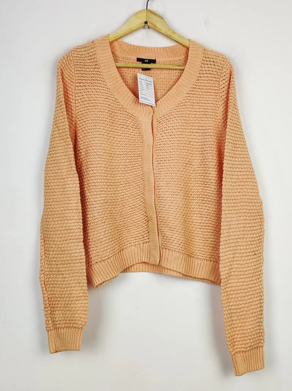 Buy online pre-used pre-loved 100% authentic & Original branded H&M (LS-15284) available in Pakistan. Top international brands avilable.