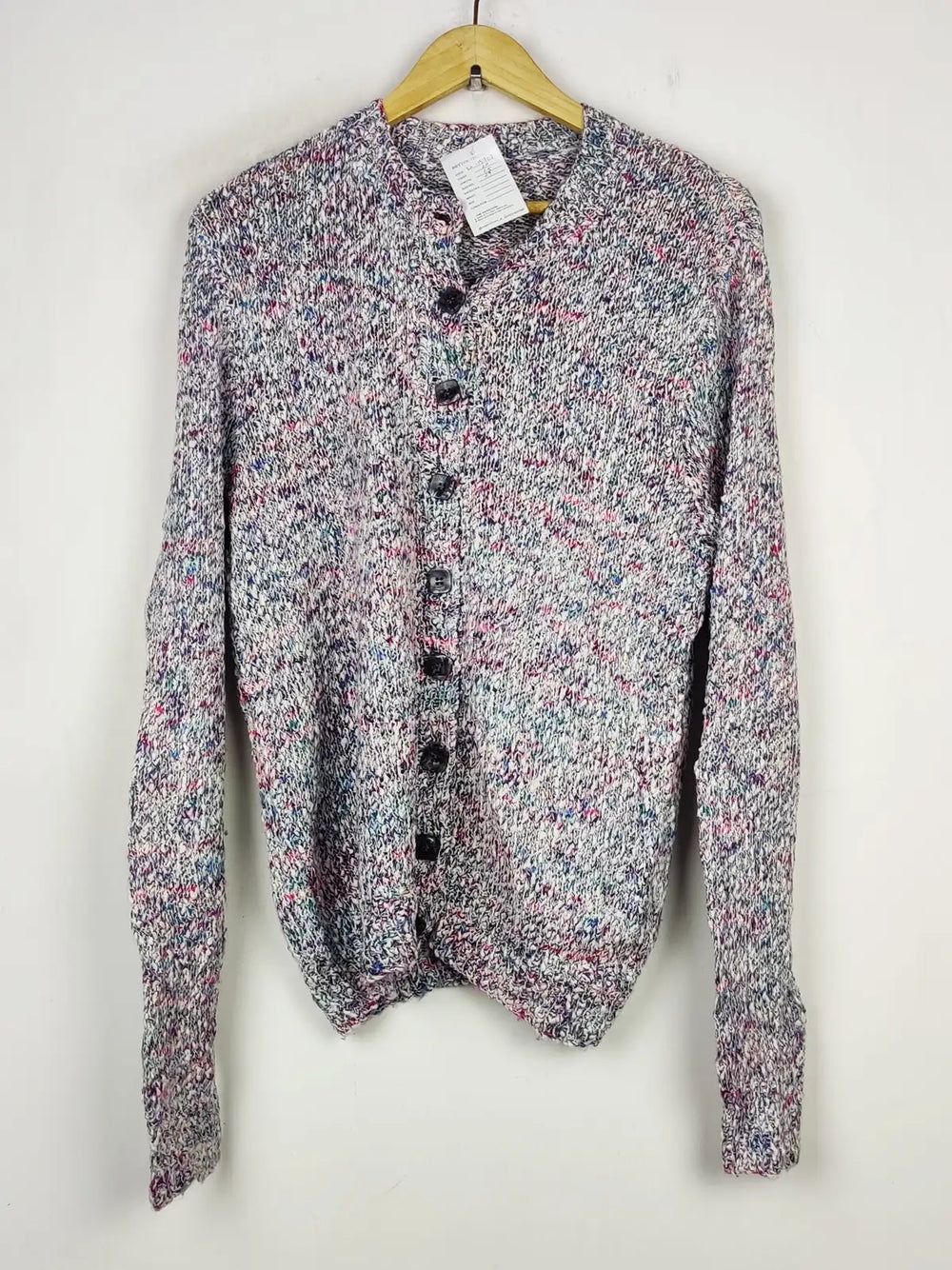 Buy online pre-used pre-loved 100% authentic & Original branded Unknown Brand (LS-15907) available in Pakistan. Top international brands avilable.
