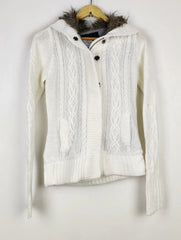 Buy online pre-used pre-loved 100% authentic & Original branded Chicoree (LS-16153) available in Pakistan. Top international brands avilable.