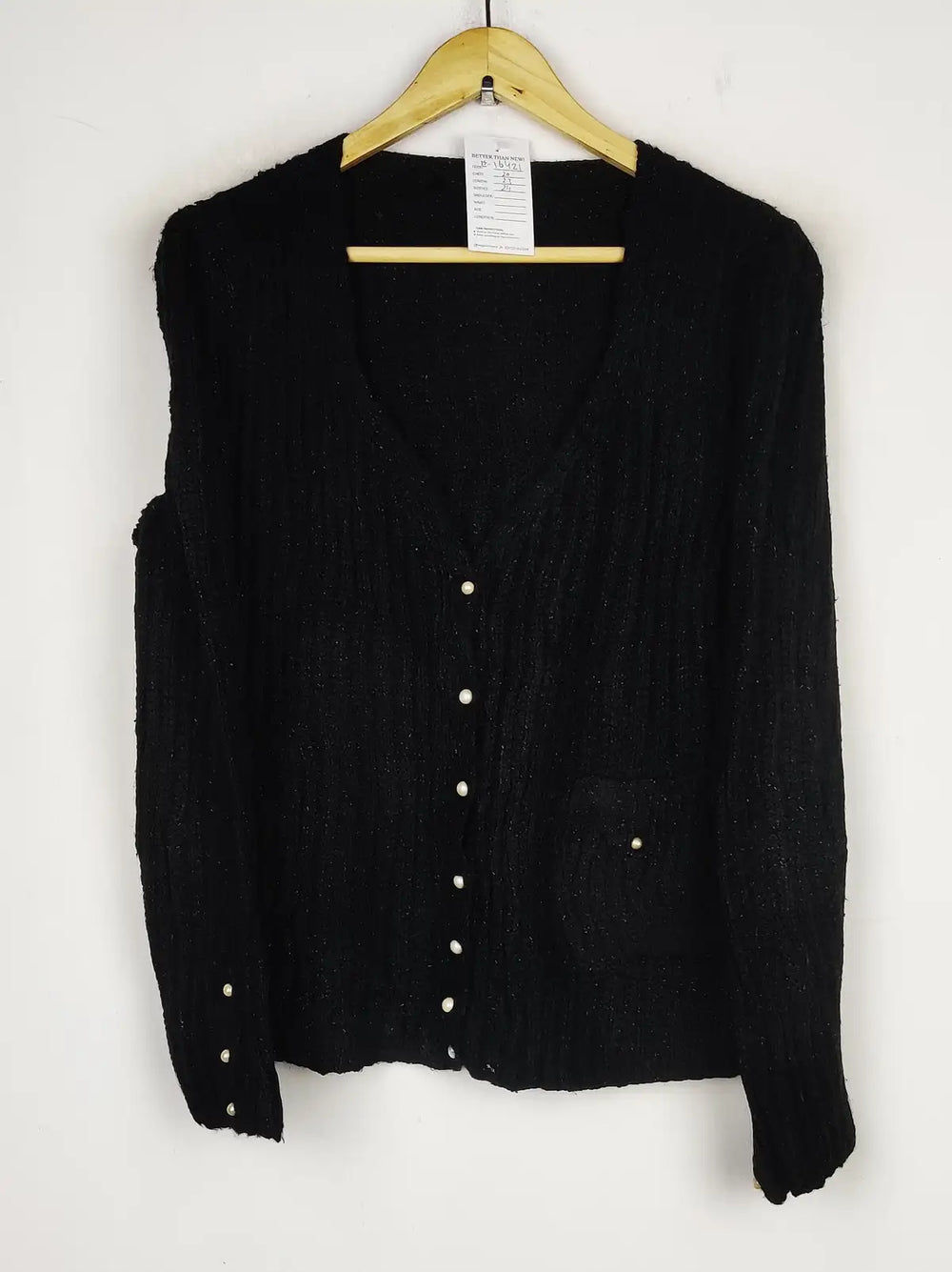 Buy online pre-used pre-loved 100% authentic & Original branded Unknown Brand (LS-16421) available in Pakistan. Top international brands avilable.