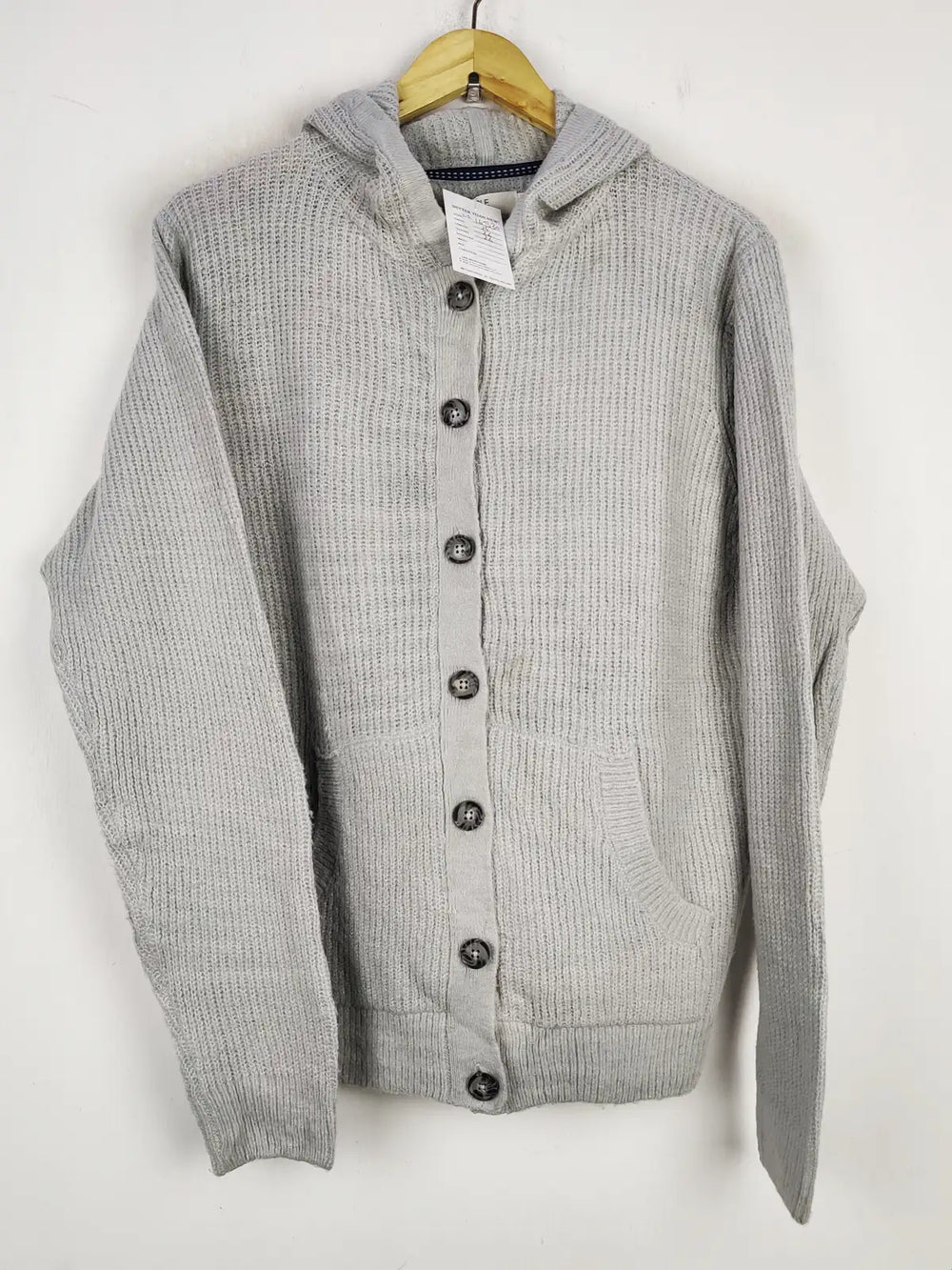 Buy online pre-used pre-loved 100% authentic & Original branded Unknown Brand (LS-16530) available in Pakistan. Top international brands avilable.