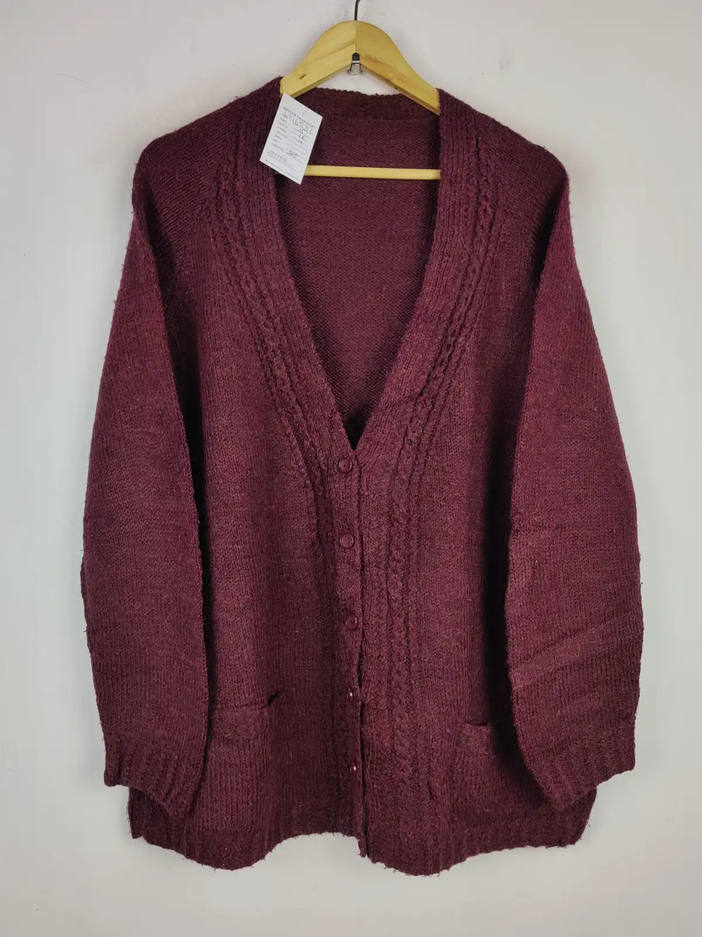 Buy online pre-used pre-loved 100% authentic & Original branded Unknown Brand (LS-16532) available in Pakistan. Top international brands avilable.