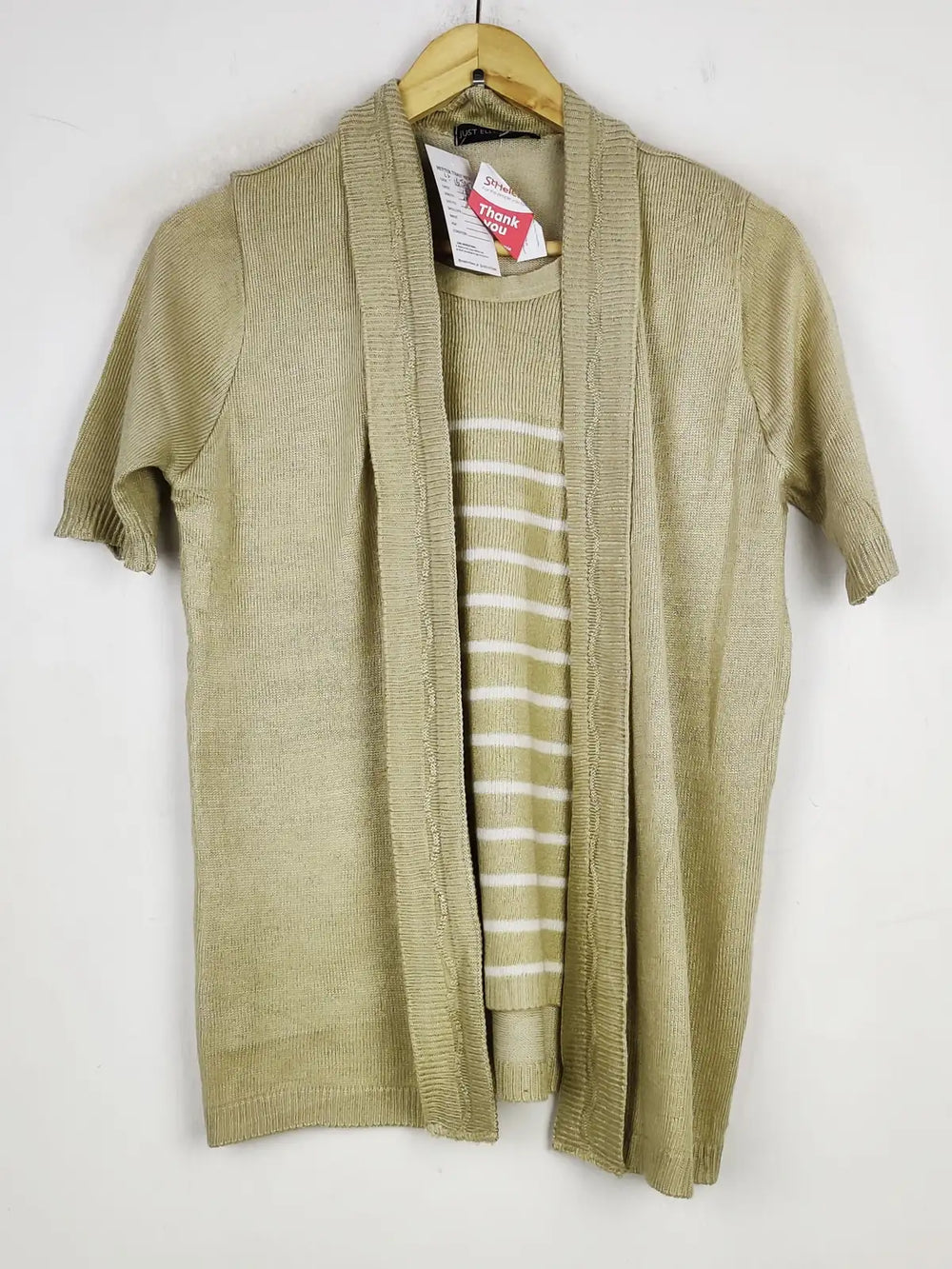 Buy online pre-used pre-loved 100% authentic & Original branded Just Elegance (LS-16542) available in Pakistan. Top international brands avilable.