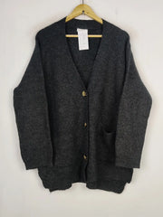 Buy online pre-used pre-loved 100% authentic & Original branded H&M (LS-16709) available in Pakistan. Top international brands avilable.