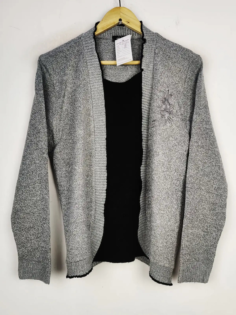 Buy online pre-used pre-loved 100% authentic & Original branded Glimpse (LS-16733) available in Pakistan. Top international brands avilable.