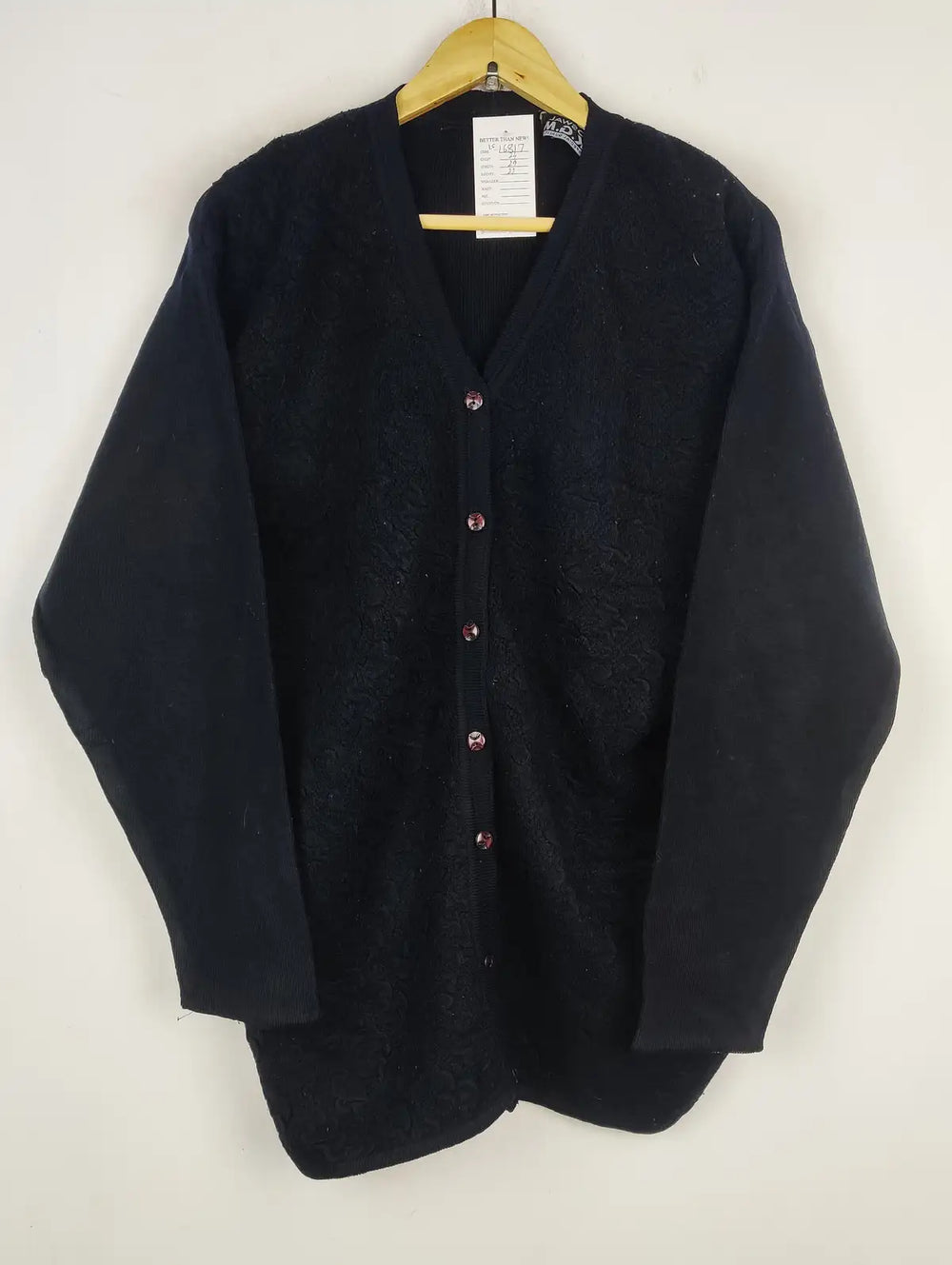 Buy online pre-used pre-loved 100% authentic & Original branded Kgm (LS-16817) available in Pakistan. Top international brands avilable.