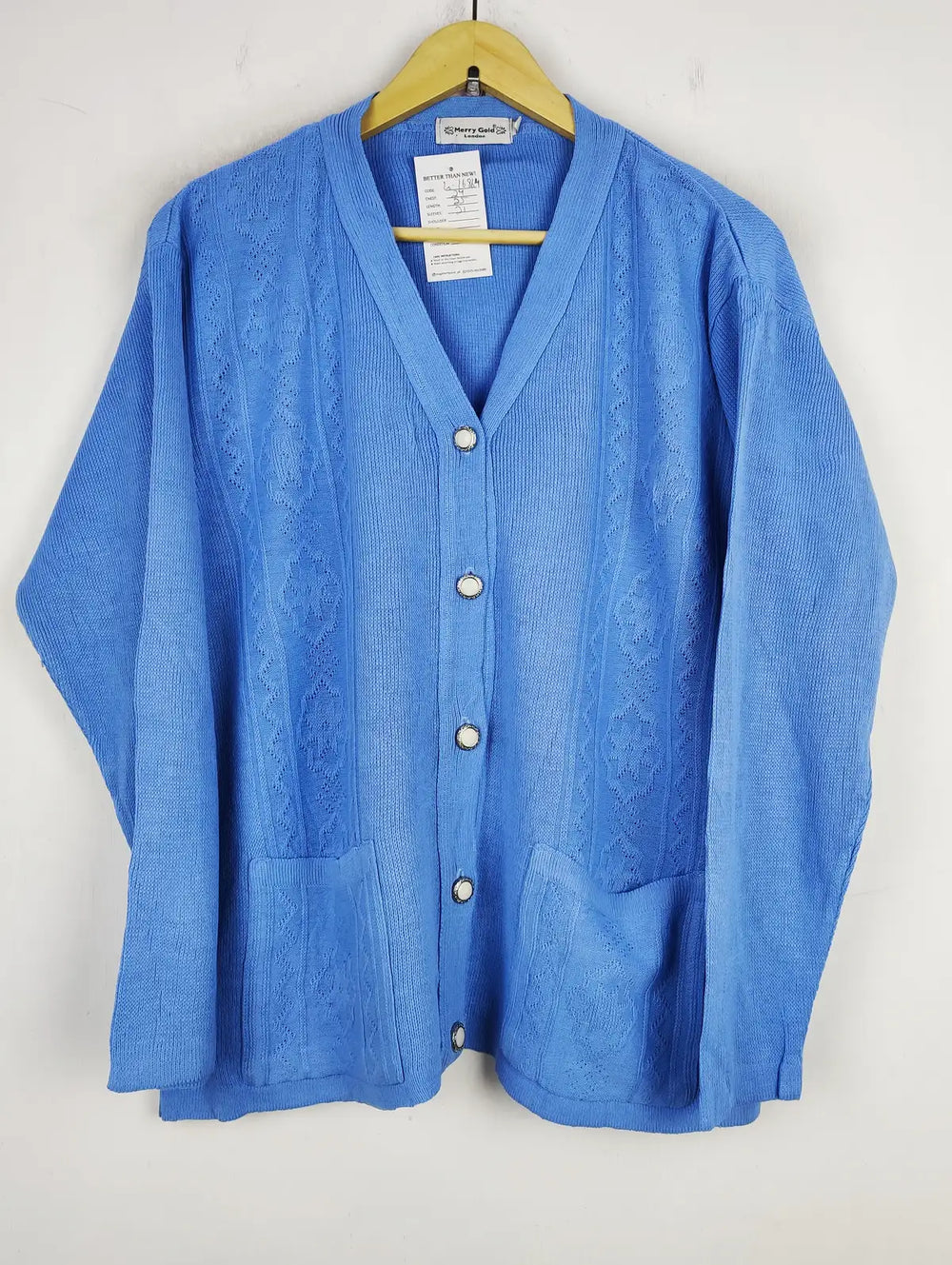 Buy online pre-used pre-loved 100% authentic & Original branded Merry Gold (LS-16864) available in Pakistan. Top international brands avilable.