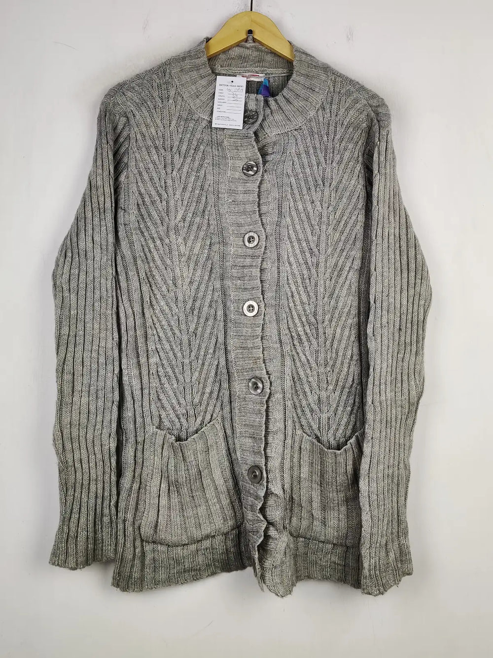 Buy online pre-used pre-loved 100% authentic & Original branded Damart (LS-16919) available in Pakistan. Top international brands avilable.