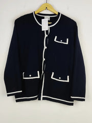 Buy online pre-used pre-loved 100% authentic & Original branded Eastex (LS-16926) available in Pakistan. Top international brands avilable.