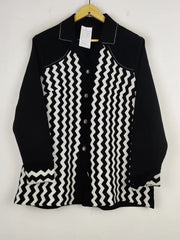 Buy online pre-used pre-loved 100% authentic & Original branded Unknown Brand (LS-16928) available in Pakistan. Top international brands avilable.