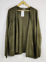 Buy online pre-used pre-loved 100% authentic & Original branded Race (LS-16934) available in Pakistan. Top international brands avilable.