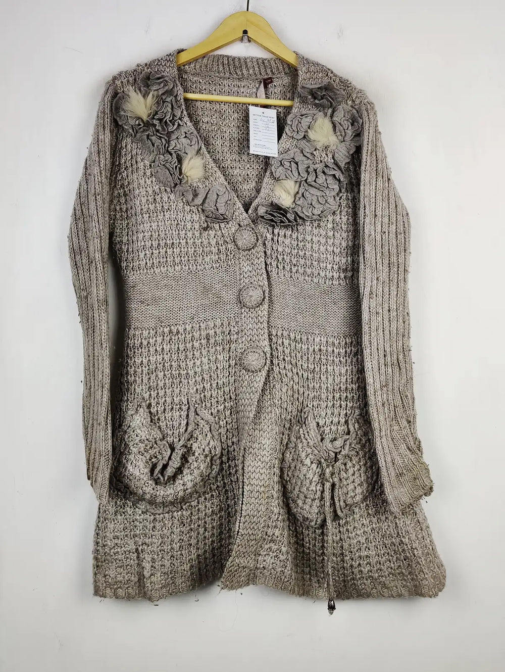 Buy online pre-used pre-loved 100% authentic & Original branded Menglu (LS-16938) available in Pakistan. Top international brands avilable.