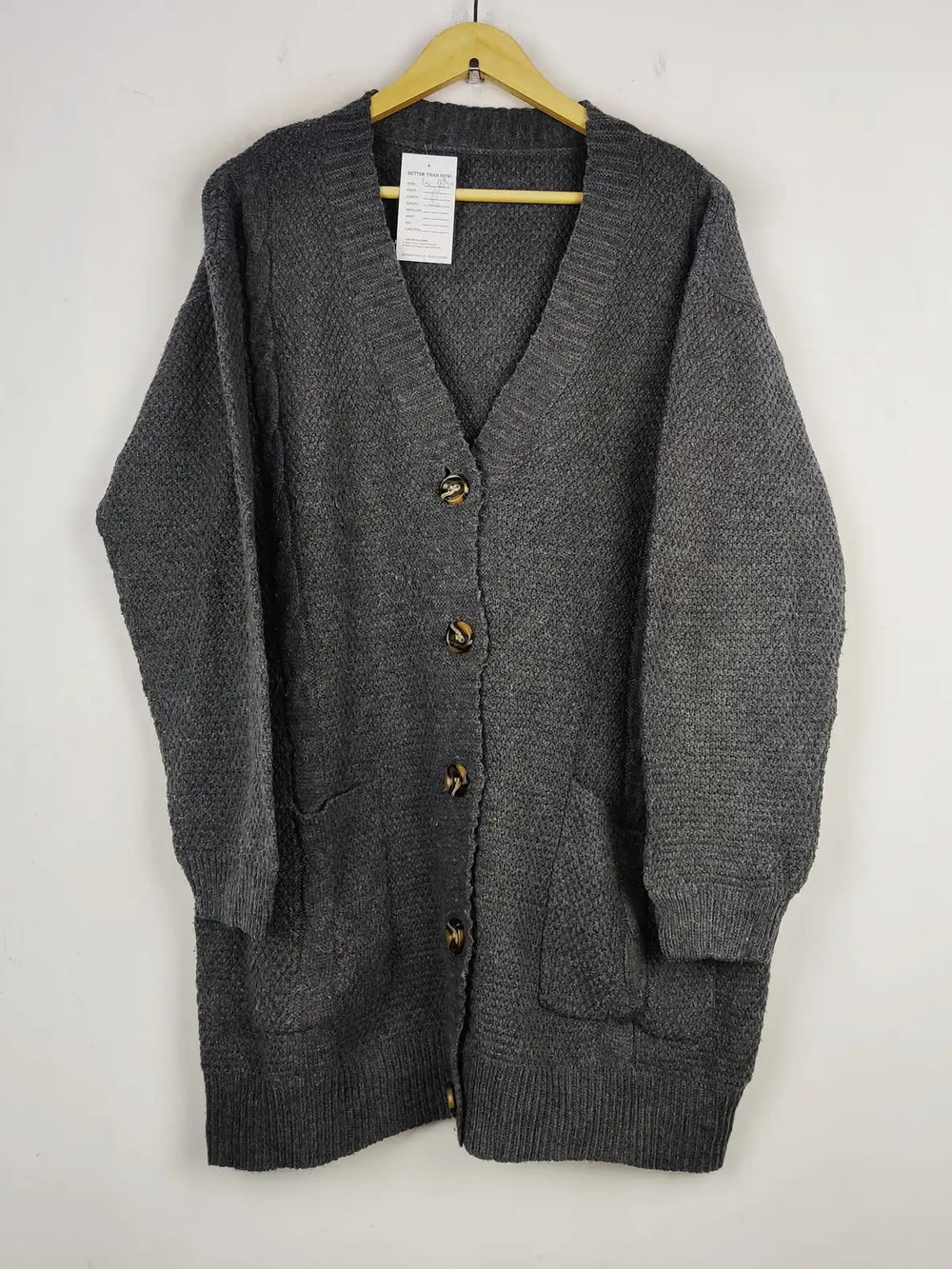 Buy online pre-used pre-loved 100% authentic & Original branded Unknown Brand (LS-16940) available in Pakistan. Top international brands avilable.