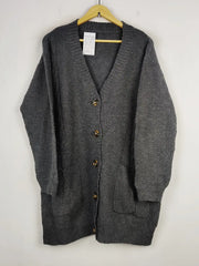 Buy online pre-used pre-loved 100% authentic & Original branded Unknown Brand (LS-16940) available in Pakistan. Top international brands avilable.