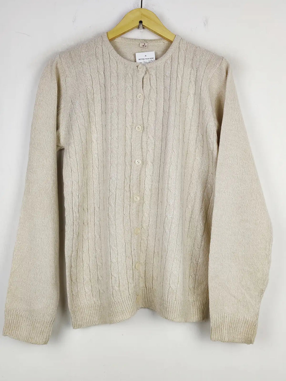 Buy online pre-used pre-loved 100% authentic & Original branded Unknown Brand (LS-16947) available in Pakistan. Top international brands avilable.