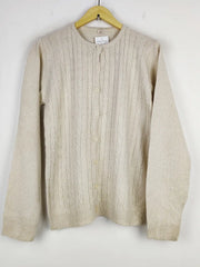 Buy online pre-used pre-loved 100% authentic & Original branded Unknown Brand (LS-16947) available in Pakistan. Top international brands avilable.