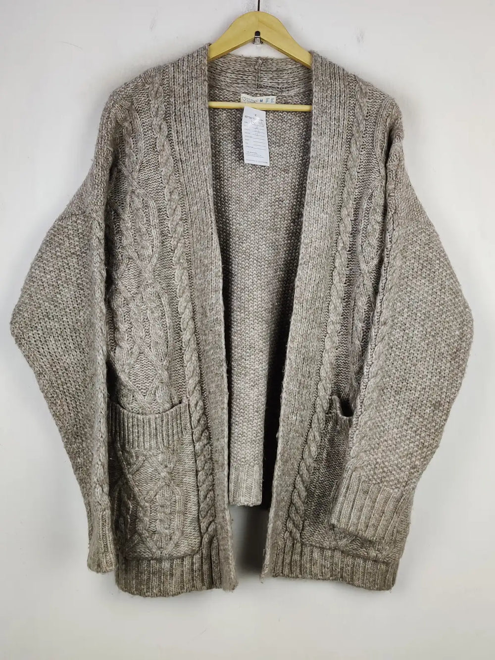 Buy online pre-used pre-loved 100% authentic & Original branded Primark (LS-16961) available in Pakistan. Top international brands avilable.