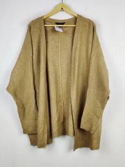 Buy online pre-used pre-loved 100% authentic & Original branded Dorothy Perkins (LS-16968) available in Pakistan. Top international brands avilable.