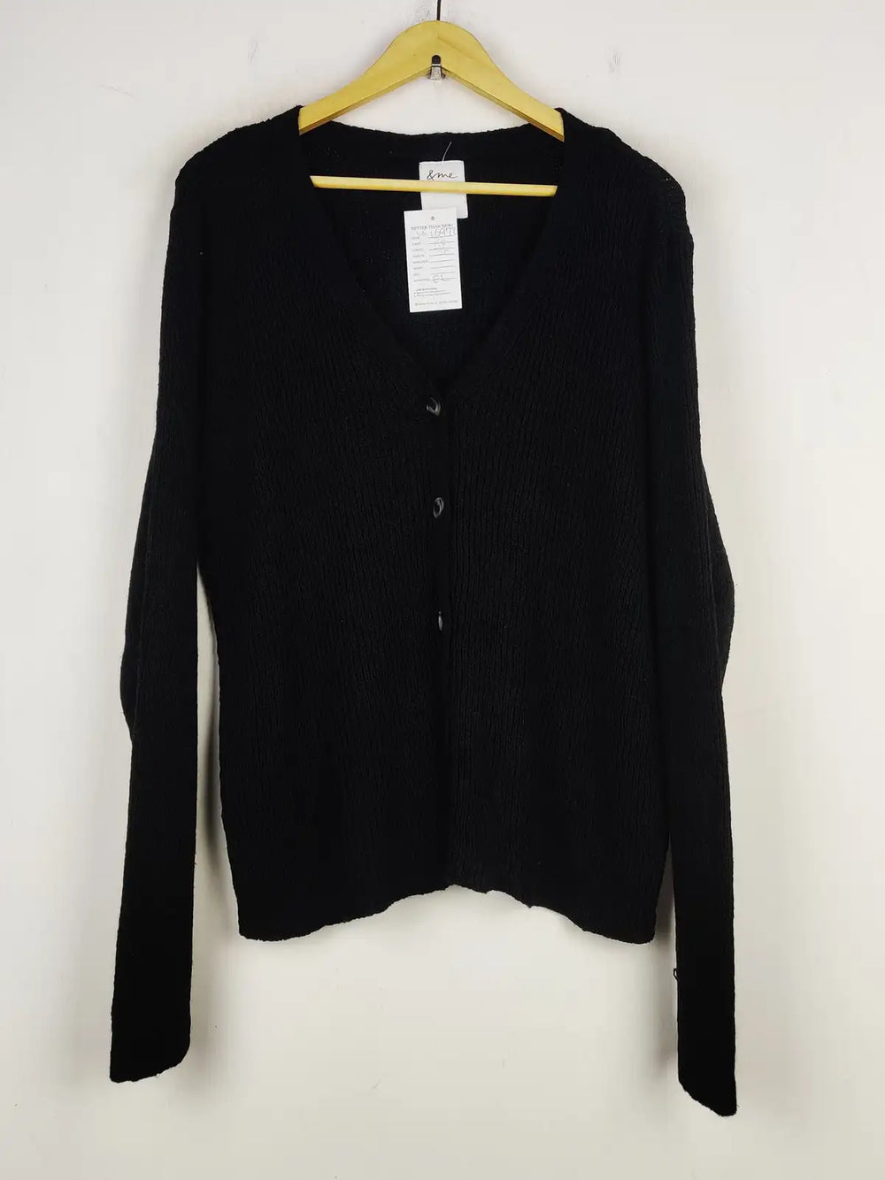 Buy online pre-used pre-loved 100% authentic & Original branded Sme (LS-16972) available in Pakistan. Top international brands avilable.