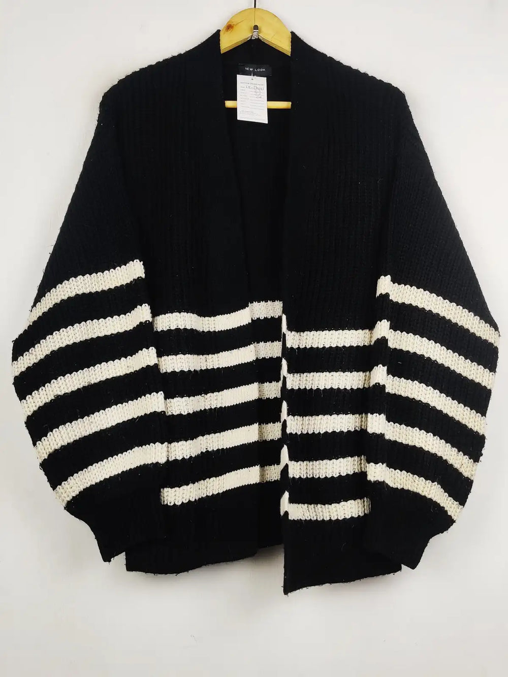 Buy online pre-used pre-loved 100% authentic & Original branded New Look (LS-17041) available in Pakistan. Top international brands avilable.
