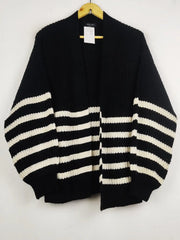 Buy online pre-used pre-loved 100% authentic & Original branded New Look (LS-17041) available in Pakistan. Top international brands avilable.