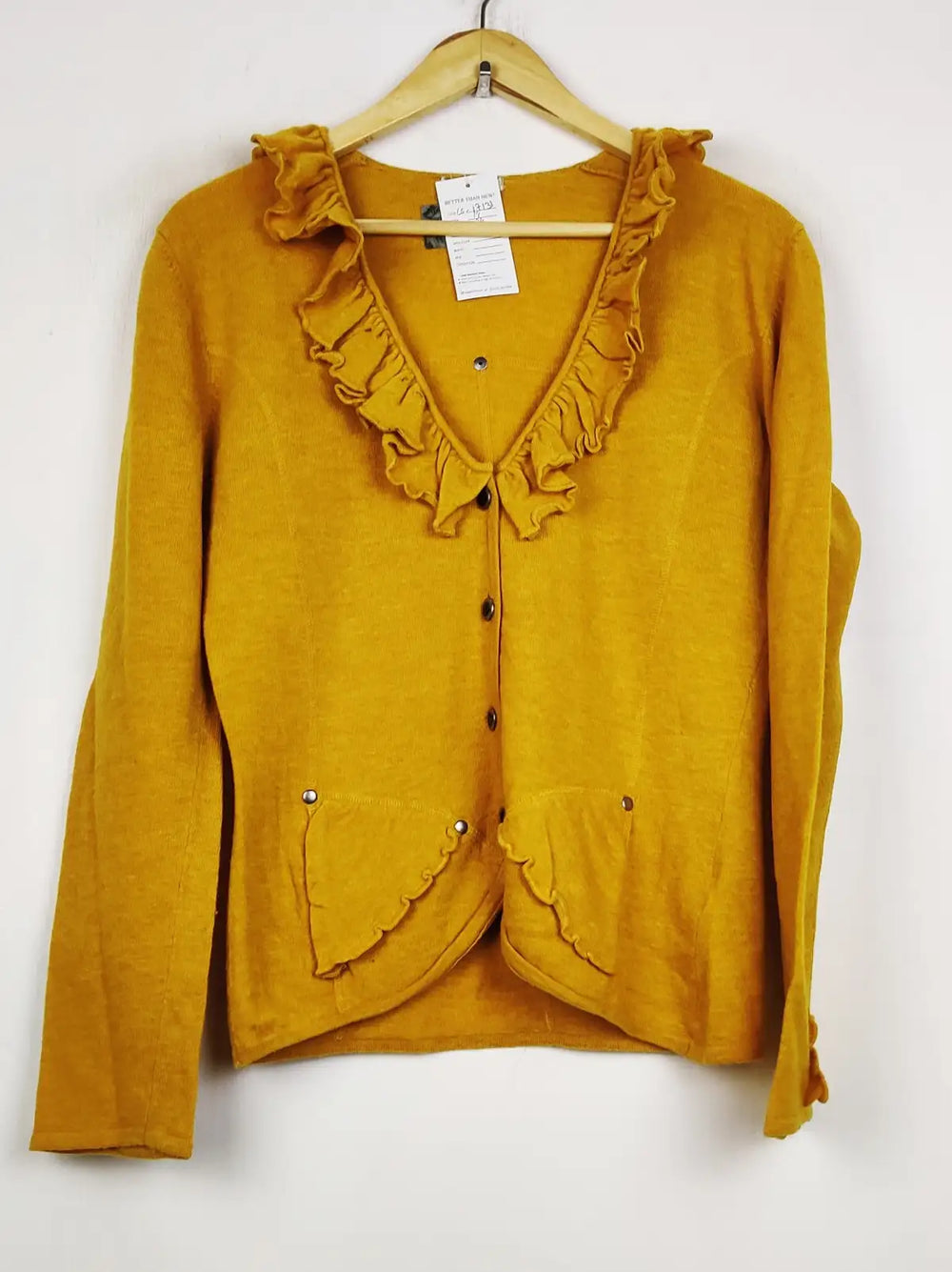 Buy online pre-used pre-loved 100% authentic & Original branded Unknown Brand (LS-17131) available in Pakistan. Top international brands avilable.