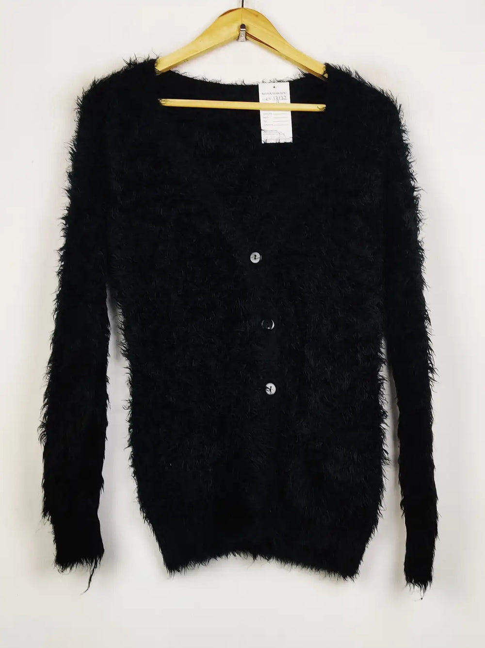 Buy online pre-used pre-loved 100% authentic & Original branded Unknown Brand (LS-17132) available in Pakistan. Top international brands avilable.