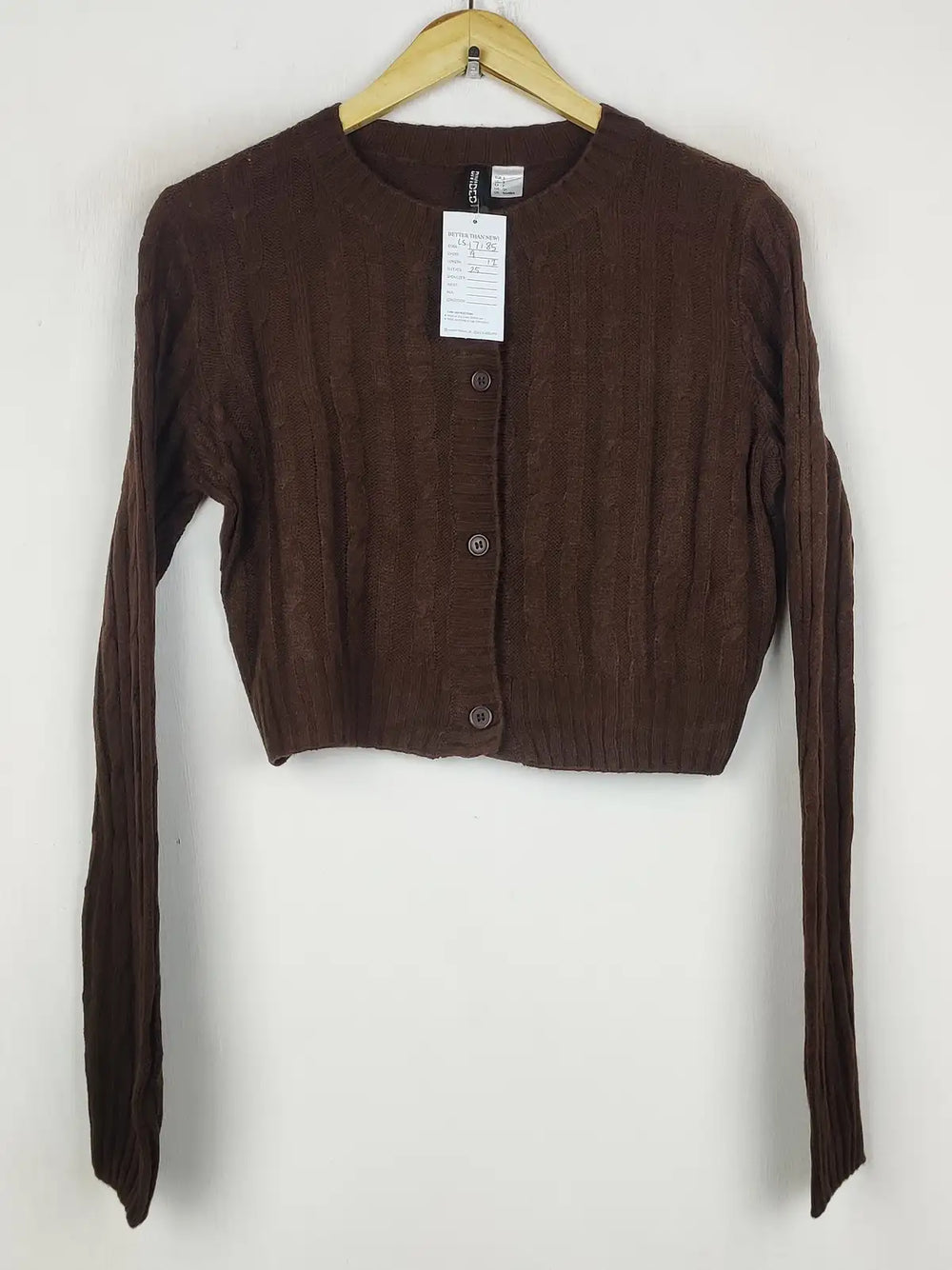 Buy online pre-used pre-loved 100% authentic & Original branded H&M (LS-17185) available in Pakistan. Top international brands avilable.