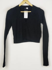 Buy online pre-used pre-loved 100% authentic & Original branded H&M (LS-17197) available in Pakistan. Top international brands avilable.
