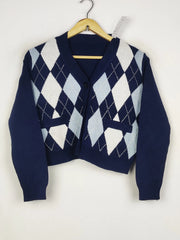 Buy online pre-used pre-loved 100% authentic & Original branded Unknown Brand (LS-17207) available in Pakistan. Top international brands avilable.