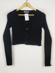 Buy online pre-used pre-loved 100% authentic & Original branded Pull & Bear (LS-17220) available in Pakistan. Top international brands avilable.