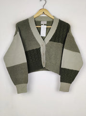 Buy online pre-used pre-loved 100% authentic & Original branded Pull & Bear (LS-17238) available in Pakistan. Top international brands avilable.