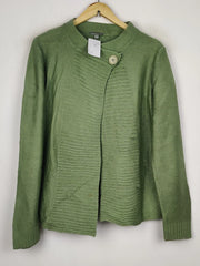 Buy online pre-used pre-loved 100% authentic & Original branded Suzannegrae (LS-17242) available in Pakistan. Top international brands avilable.