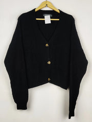 Buy online pre-used pre-loved 100% authentic & Original branded Primark (LS-17280) available in Pakistan. Top international brands avilable.