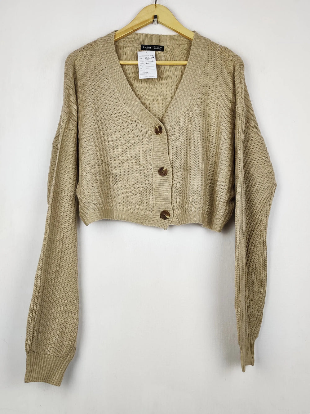 Buy online pre-used pre-loved 100% authentic & Original branded Pull & Bear (LS-17288) available in Pakistan. Top international brands avilable.