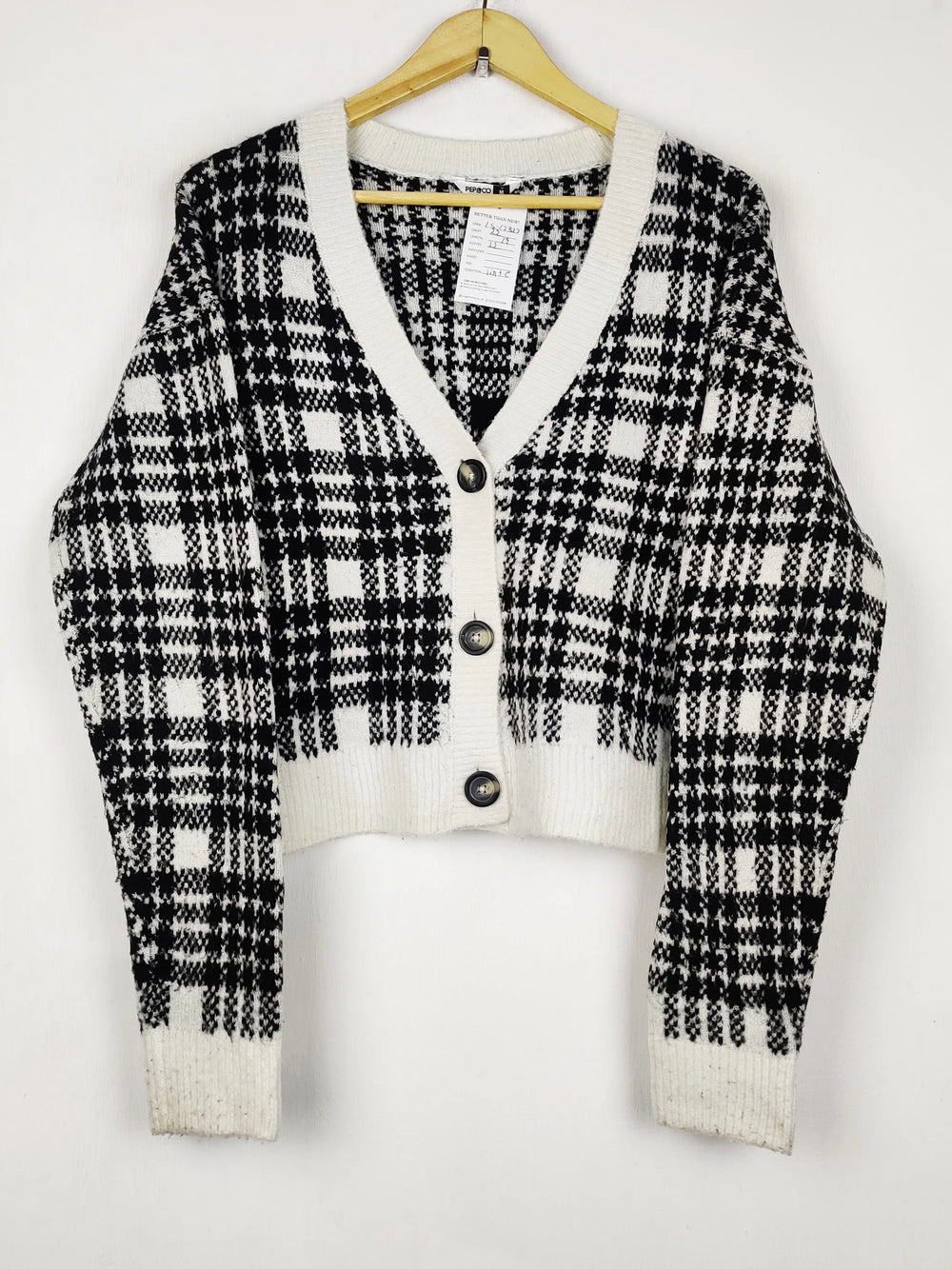 Buy online pre-used pre-loved 100% authentic & Original branded Pep&Co (LS-17317) available in Pakistan. Top international brands avilable.