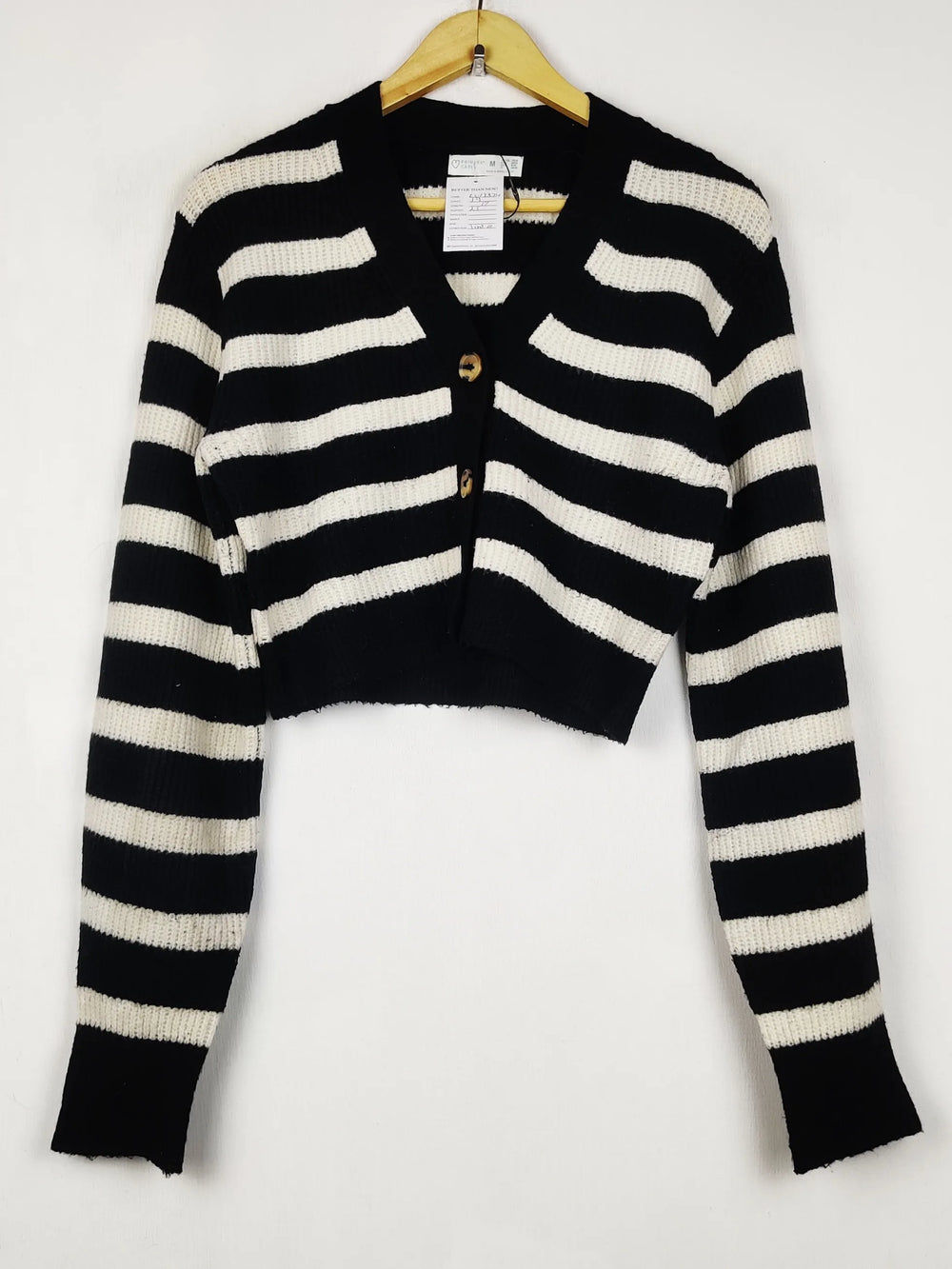 Buy online pre-used pre-loved 100% authentic & Original branded Primark (LS-17374) available in Pakistan. Top international brands avilable.