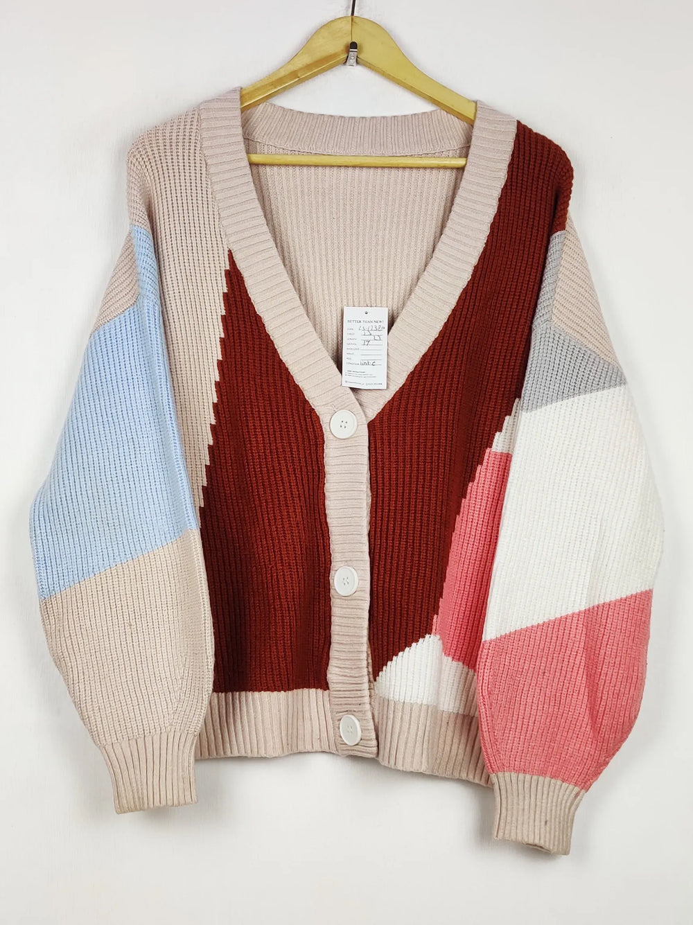 Buy online pre-used pre-loved 100% authentic & Original branded Unknown Brand (LS-17380) available in Pakistan. Top international brands avilable.