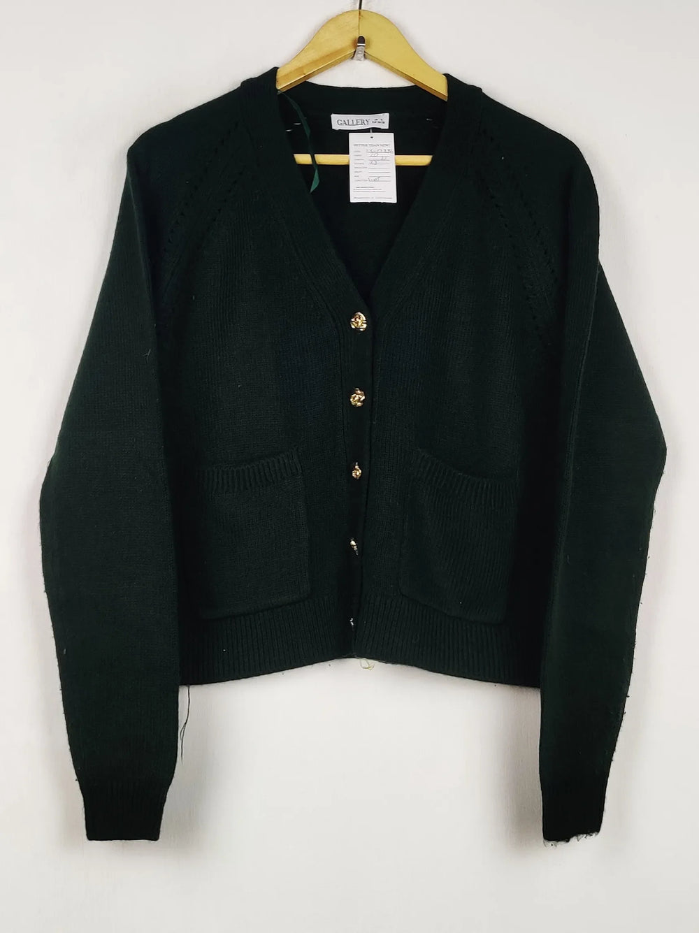 Buy online pre-used pre-loved 100% authentic & Original branded Gallery (LS-17386) available in Pakistan. Top international brands avilable.
