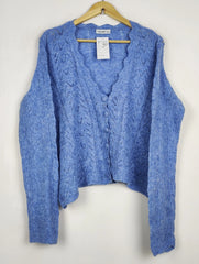 Buy online pre-used pre-loved 100% authentic & Original branded Gallery (LS-17423) available in Pakistan. Top international brands avilable.