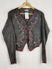 Buy online pre-used pre-loved 100% authentic & Original branded Petite (LS-17440) available in Pakistan. Top international brands avilable.
