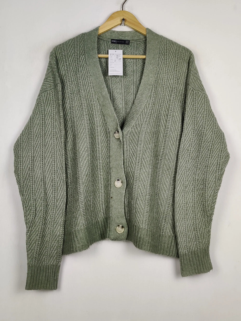 Buy online pre-used pre-loved 100% authentic & Original branded Marks & Spencer (LS-17453) available in Pakistan. Top international brands avilable.