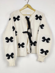 Buy online pre-used pre-loved 100% authentic & Original branded Unknown Brand (LS-17505) available in Pakistan. Top international brands avilable.