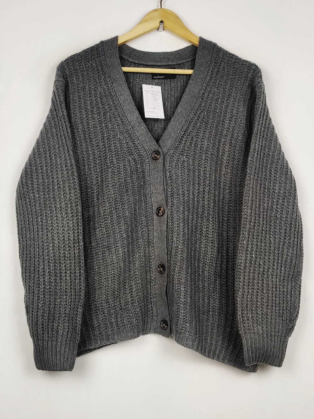 Buy online pre-used pre-loved 100% authentic & Original branded Asos (LS-17507) available in Pakistan. Top international brands avilable.