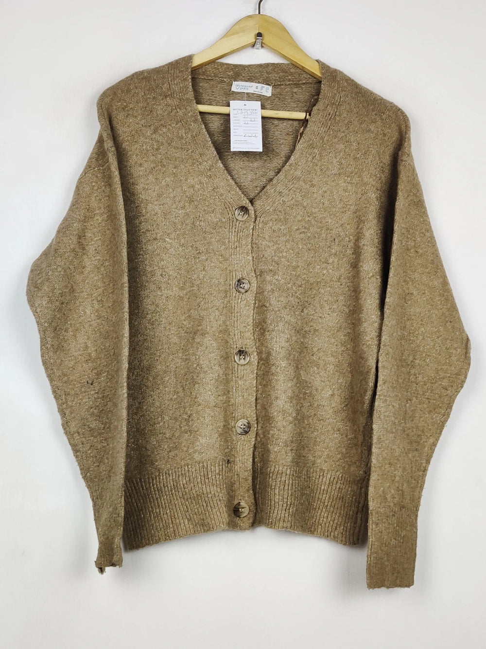Buy online pre-used pre-loved 100% authentic & Original branded Primark (LS-17526) available in Pakistan. Top international brands avilable.