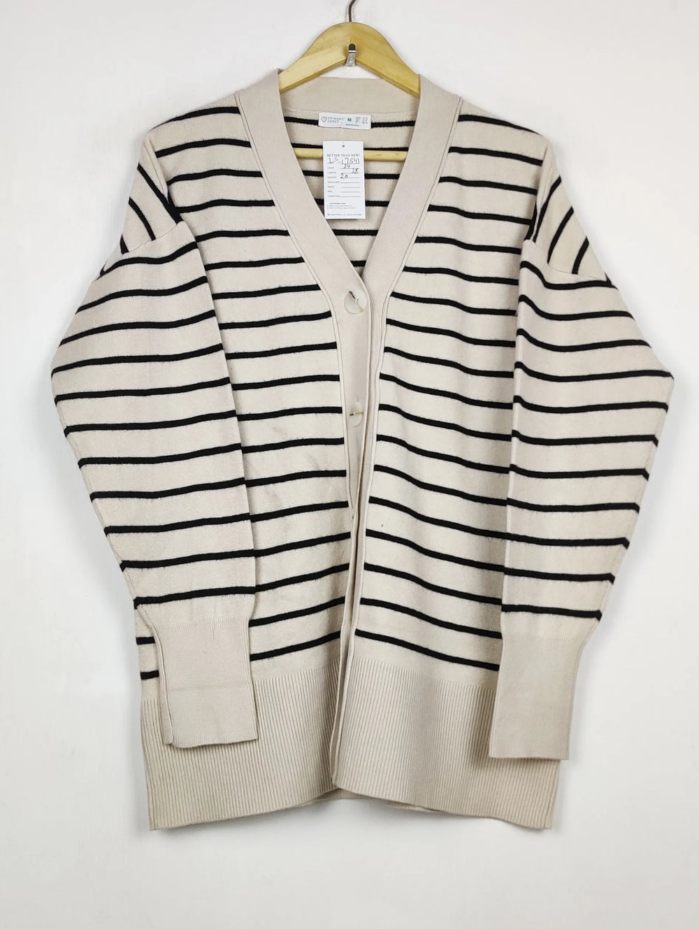 Buy online pre-used pre-loved 100% authentic & Original branded Primark (LS-17541) available in Pakistan. Top international brands avilable.